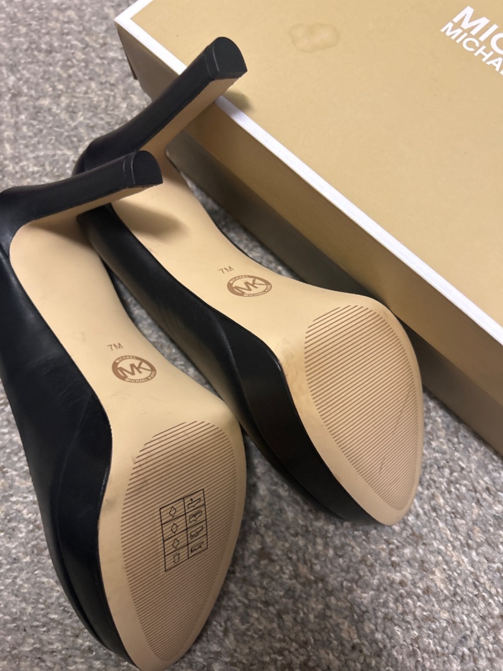 Michael Kors, high heels - Picture 2 of 4